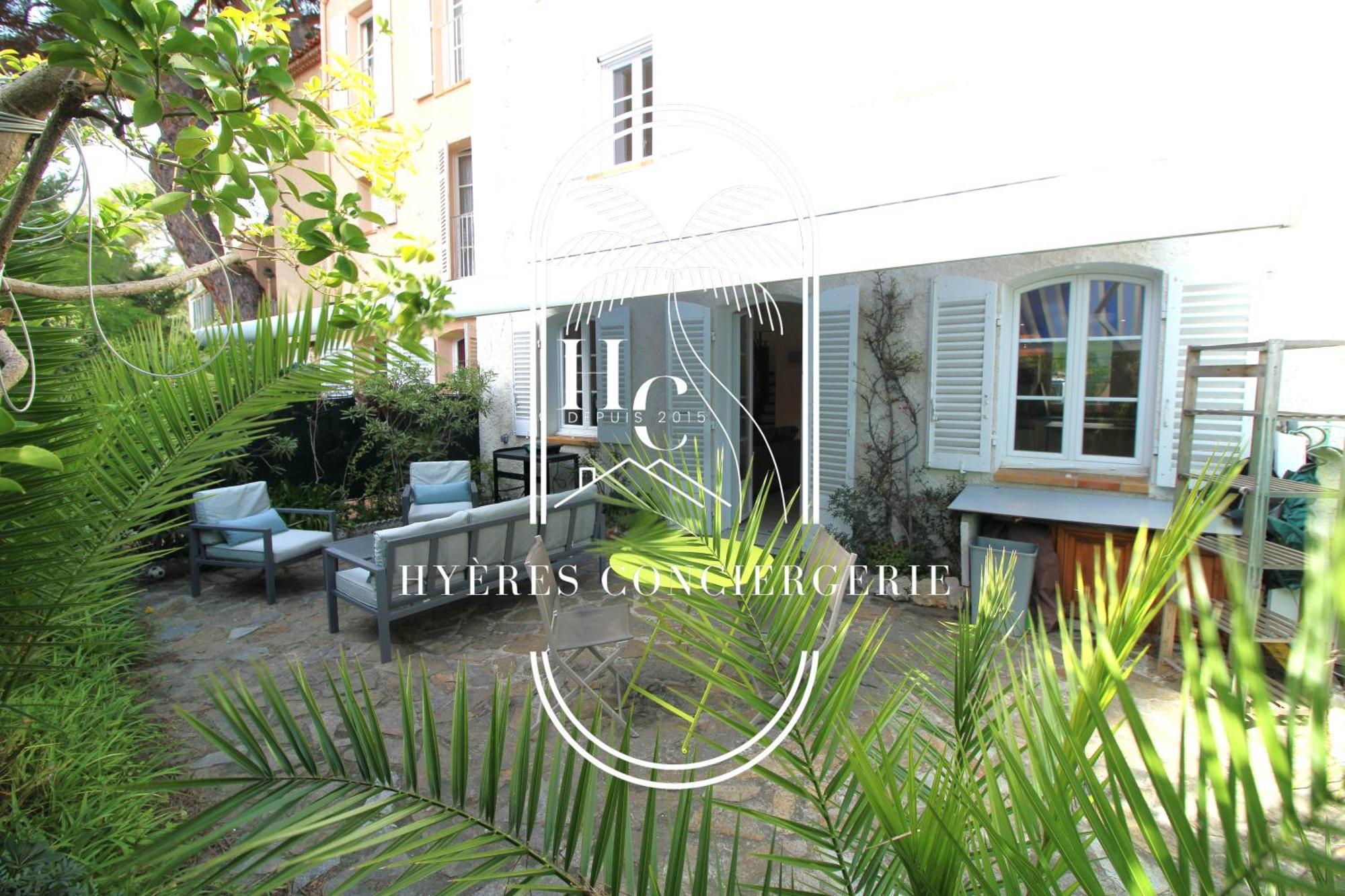 Duplex Au Coeur Du Port D'Hyeres- Plages Parking By Hc Buitenkant foto