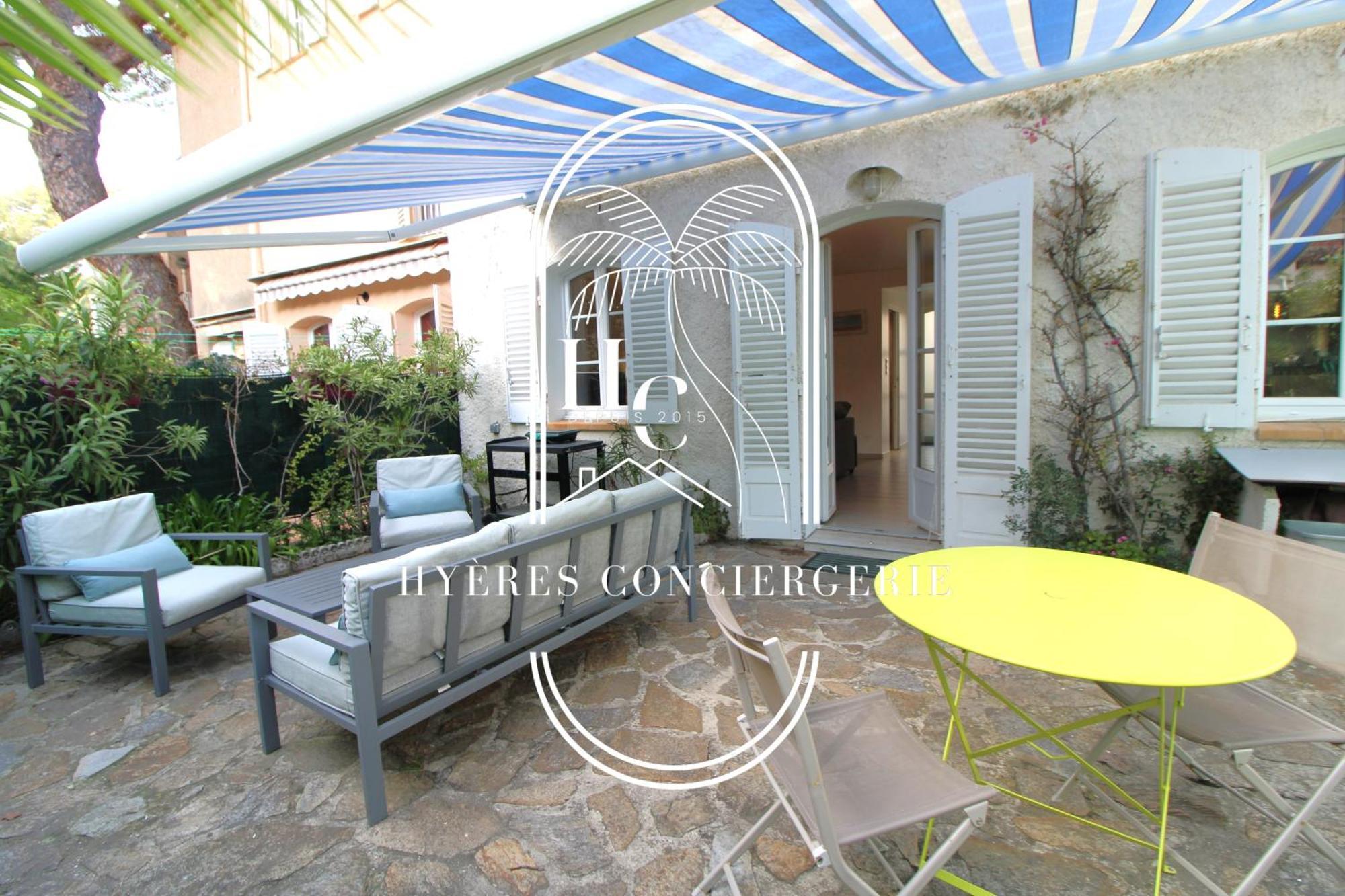 Duplex Au Coeur Du Port D'Hyeres- Plages Parking By Hc Buitenkant foto